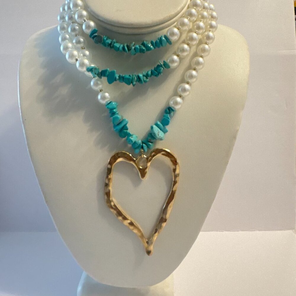 HEART Elegant Statement Necklace – Timeless Chic Style - Picture 6 of 8